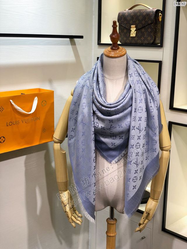 LV圍巾 暗紋提花Monogram圖案 頂級絲羊絨 LV最經典款女方巾  llwj6708